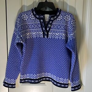 L.L. Bean Blue, White & Black Faire Isle knit sweater